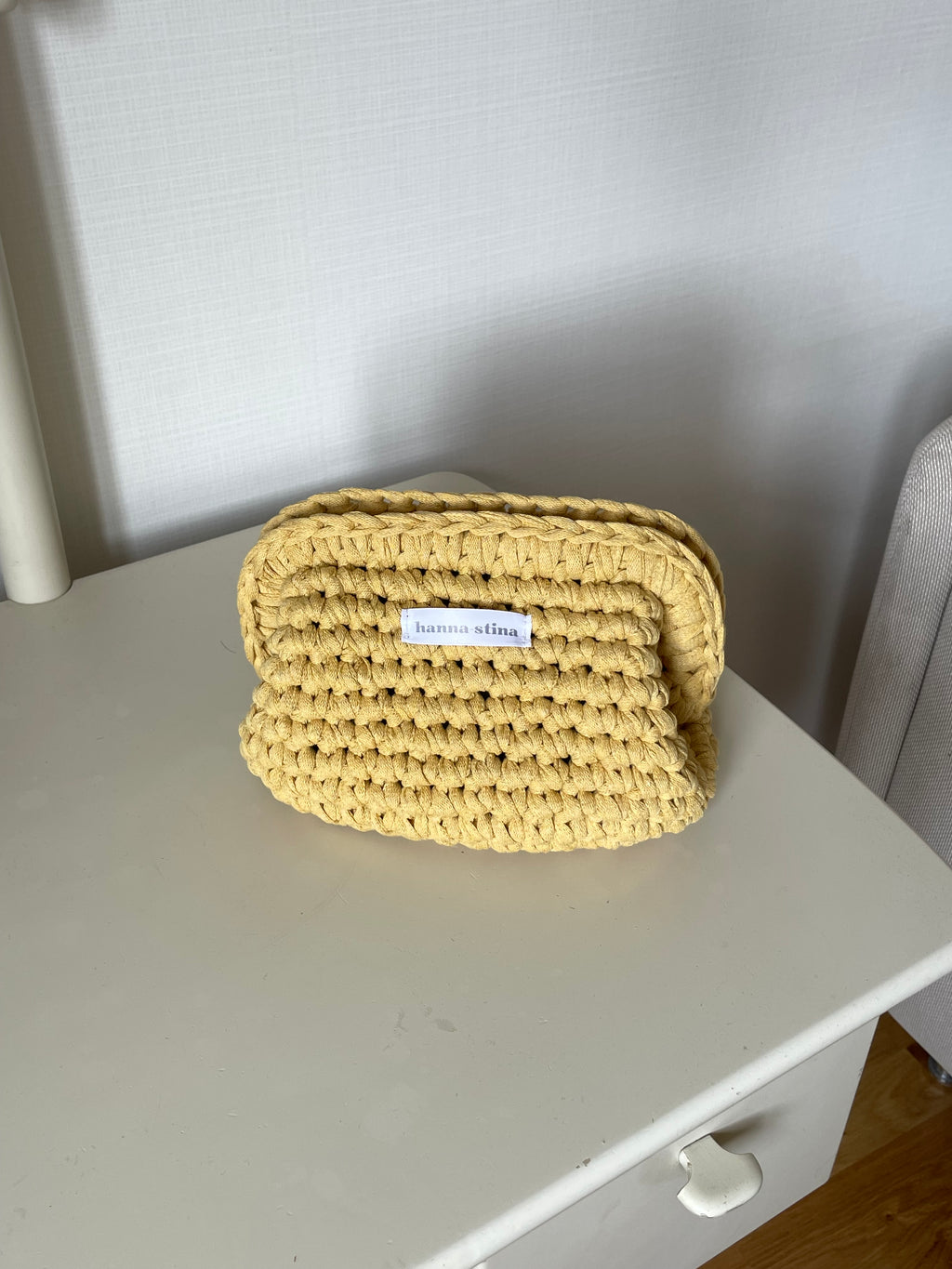 Esternecessären - Gul
