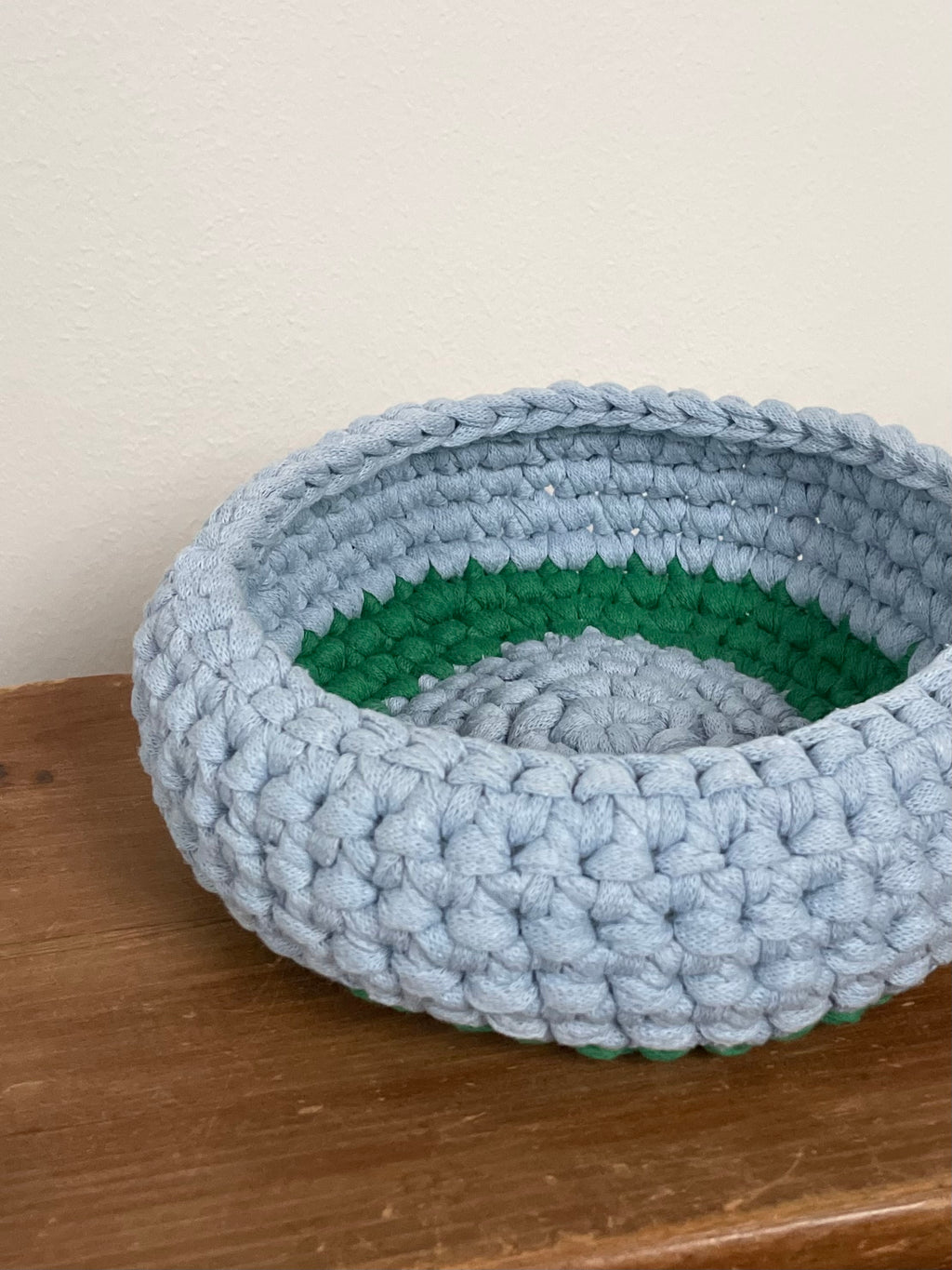 Crochet basket - Medium light blue