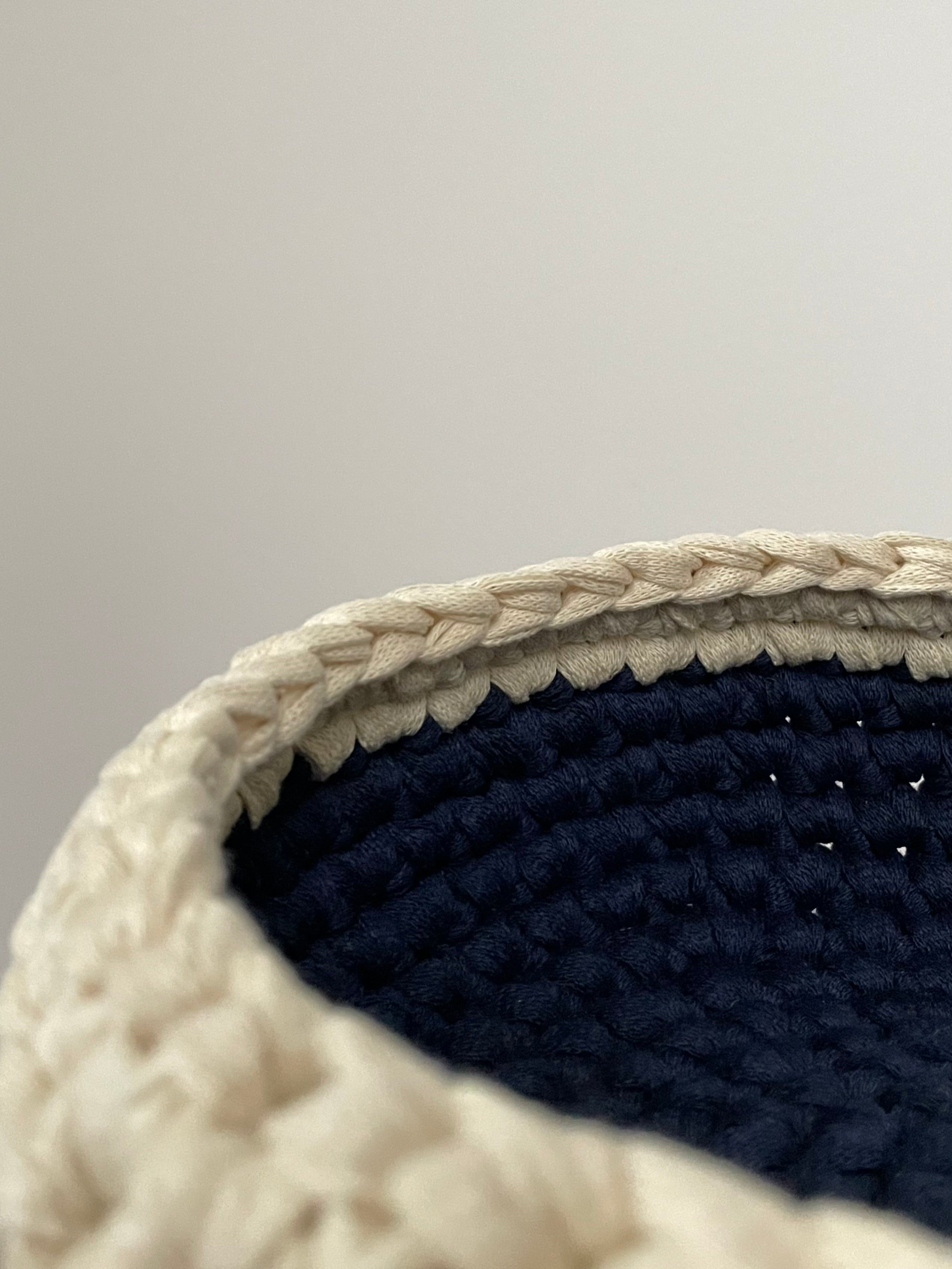 Crochet basket - Large navy blue