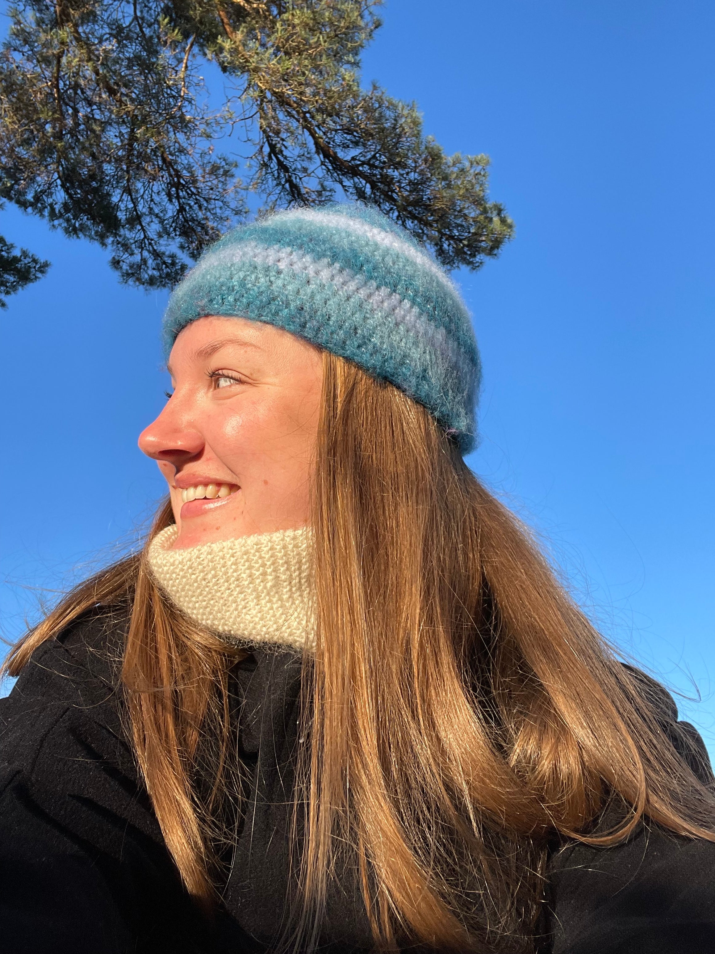 Juna Beanie - Blue/turquoise