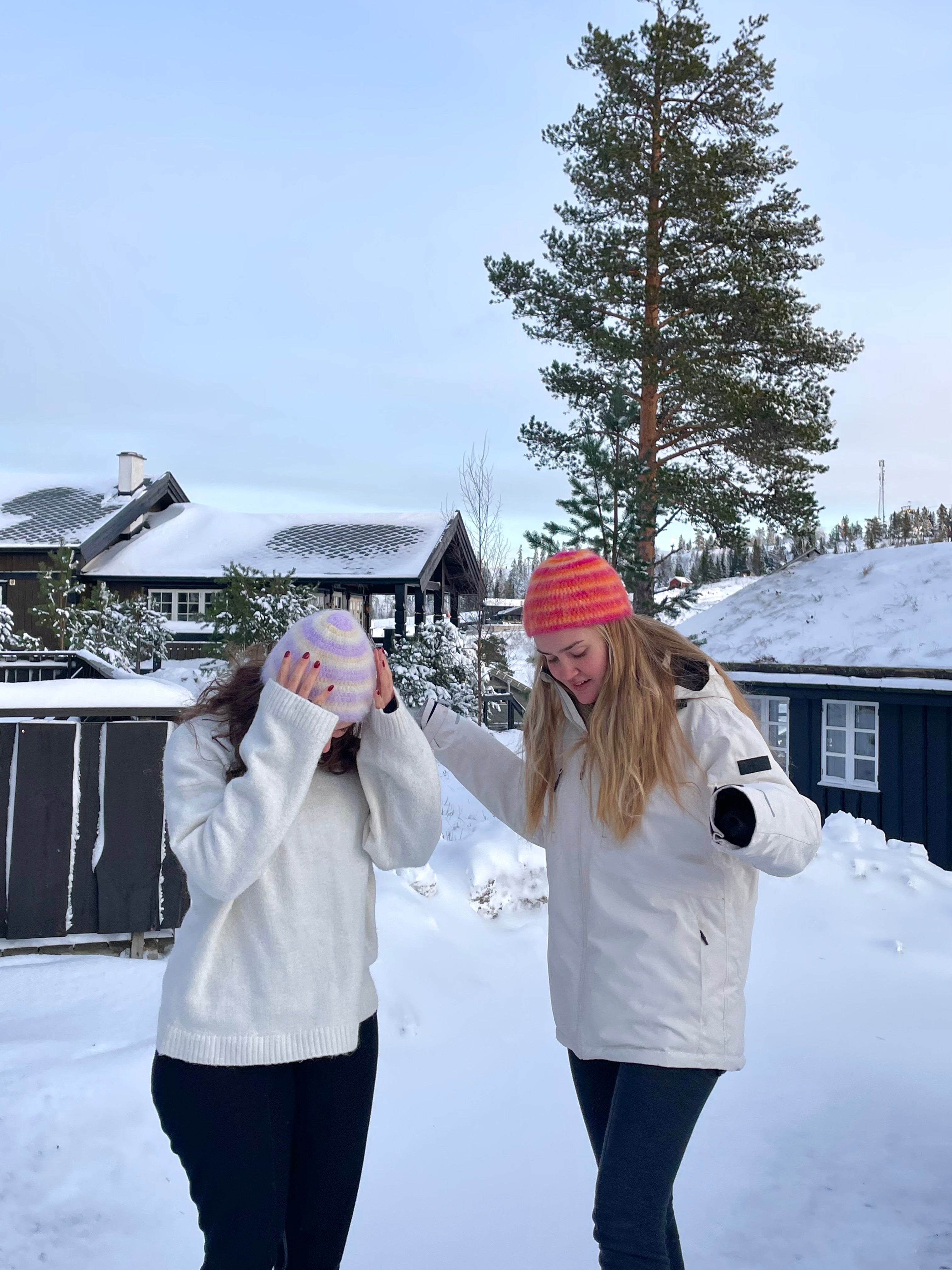 Juna Beanie - Lilac/yellow